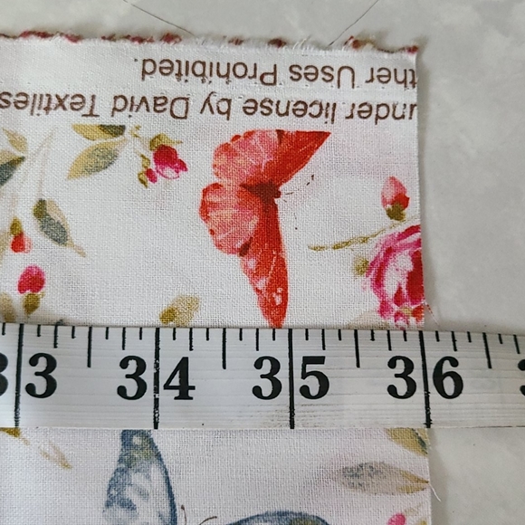 2 Pieces Lisa Audit Fabric 44"x45", 36"x44.5" - Picture 9 of 16